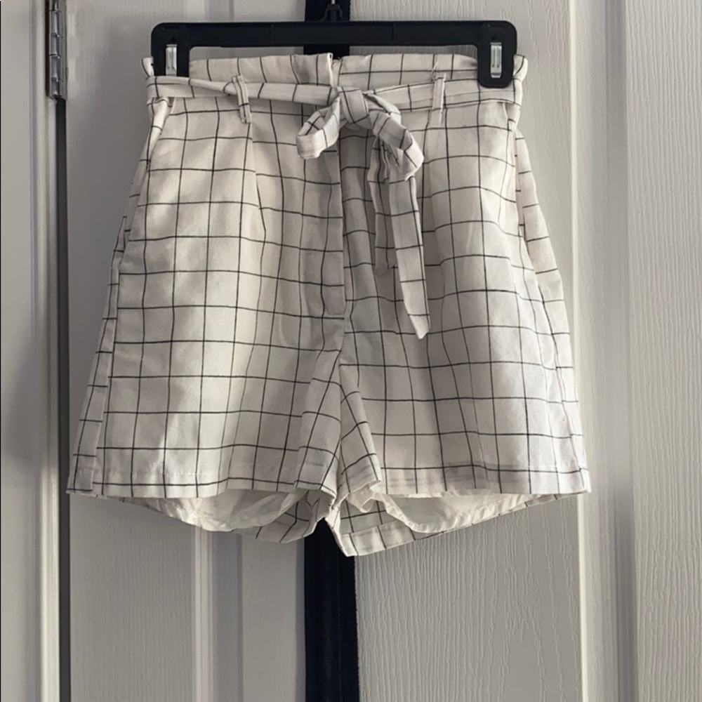 Gingham Flowy shorts